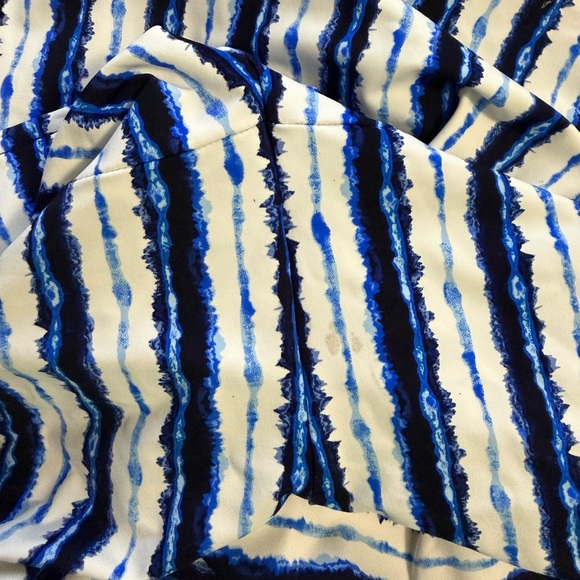 Spanx Sunshine 4” Striped Shorts S | Blue White - Picture 7 of 7